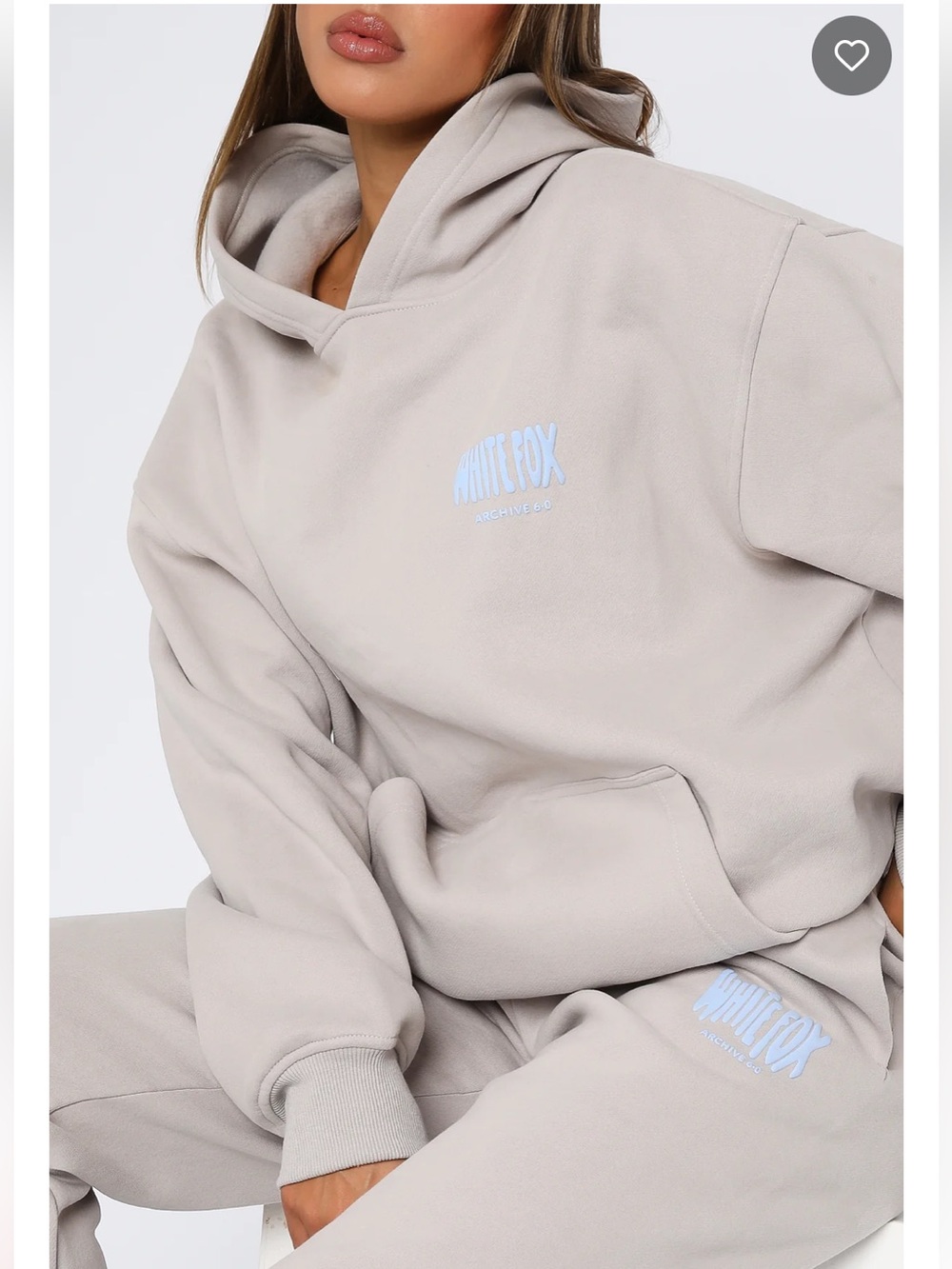 White Fox Archive 6.0 Oversized Hoodie In Dove XL - Picture 3 of 7